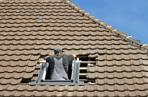 Pose de velux - Saint-Germain-des-Fossés